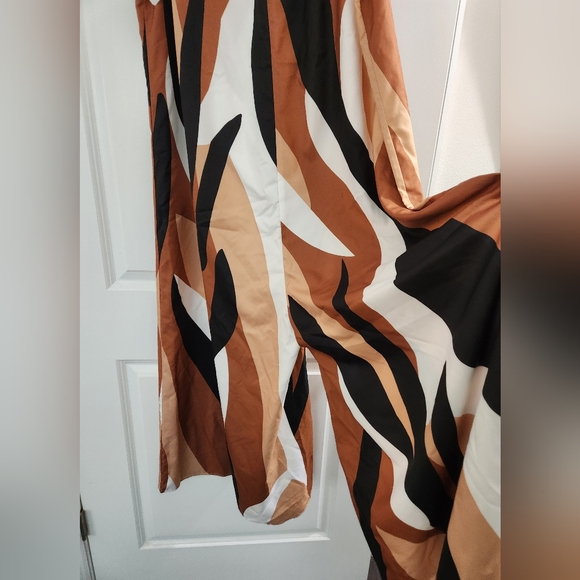 Romper - Picture 7 of 8